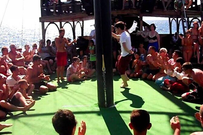 Alanya All Inclusive Pirate Boat Trip With Hotel Transfer - Entertainment: Foam Party, Pirate Characters, and Selling Photos