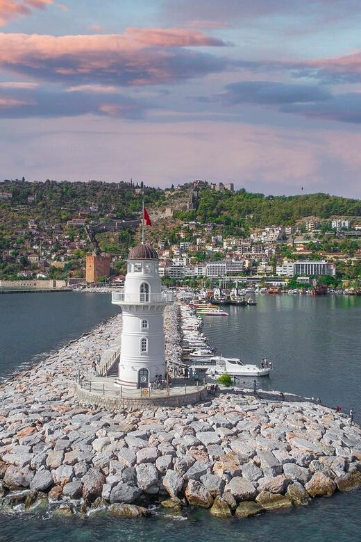 Alanya: Castle Tour with Damlatas Cave & Cable Car Options - Cable Car Option: The 8-Minute Ride That Feels Like Part of the Tour