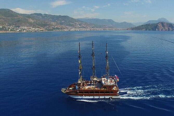 Alanya Catamaran Boat Tour with Lunch, Soft Drinks & Transfer - From your hotel to Alanya Marina: what to expect