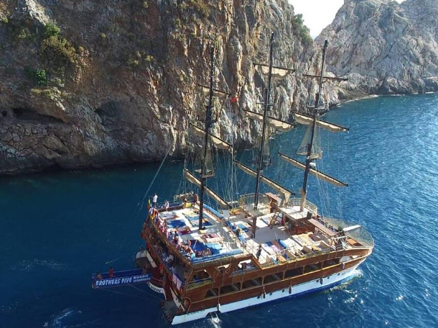 Alanya: Catamaran Boat Tour with Snorkeling and BBQ Lunch - Views that make the ride worth it: castle and Red Tower from sea level