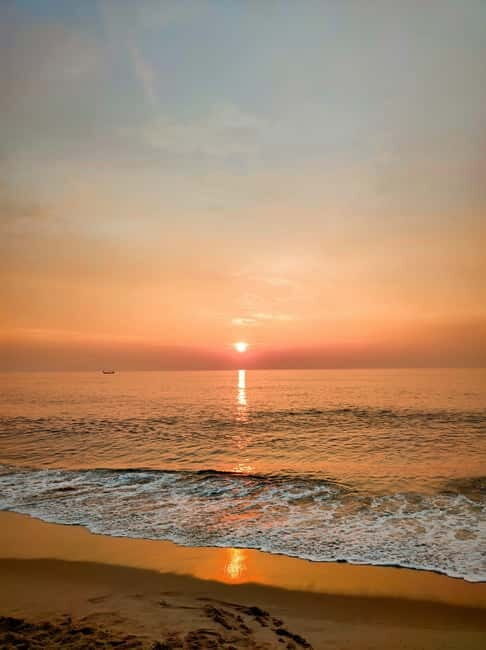 Alanya City Highlights & Sunset Beach BBQ Party - BBQ dinner and belly dance show: a fun, included finish