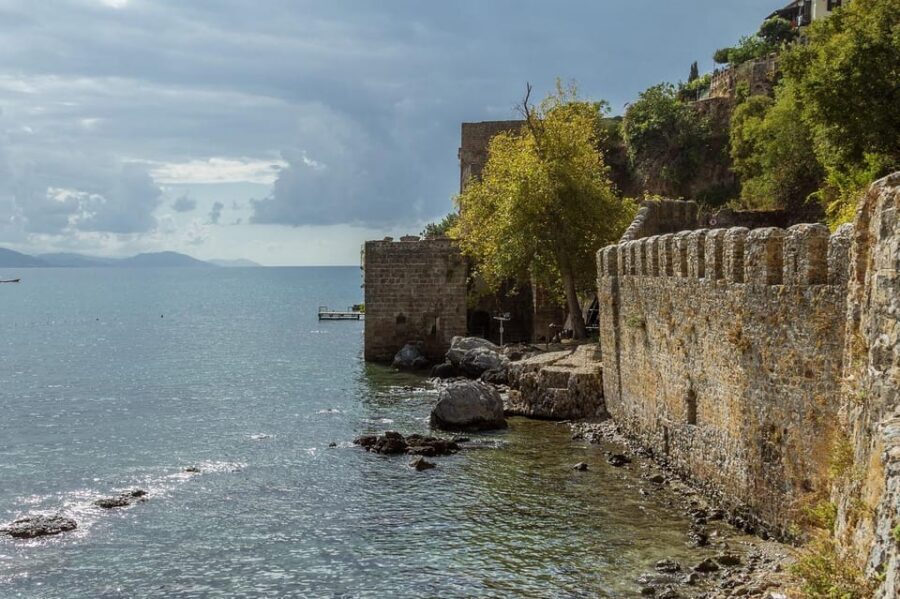 Alanya: City Tour with Cable Car and Damlatas Cave 3 in 1 - Cleopatra Beach: the legend layer makes the coastline more interesting