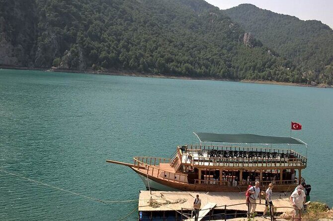 Alanya Green Canyon Boat Trip With Lunch & Unlimited Soft Drinks - Lunch by the Water: Included Food, Soft Drinks, and Photo Time