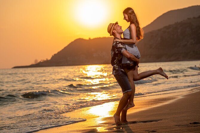 Alanya Holiday Photo Shoot – Families, Couples & Solo Travelers - Clothes, Poses, and Getting Shots That Look Like You