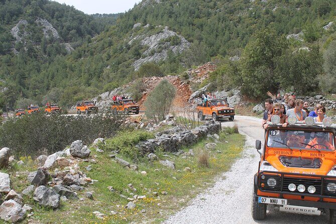 Alanya Jeep Safari - Stop 4: Obaçayı Sokak lunch break (about 1.5 hours)