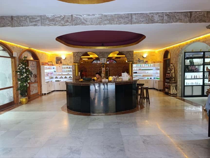 Alanya: Legendary Turkish Bath with Wine and Fruit Plate - What to bring (and what will make the experience smoother)
