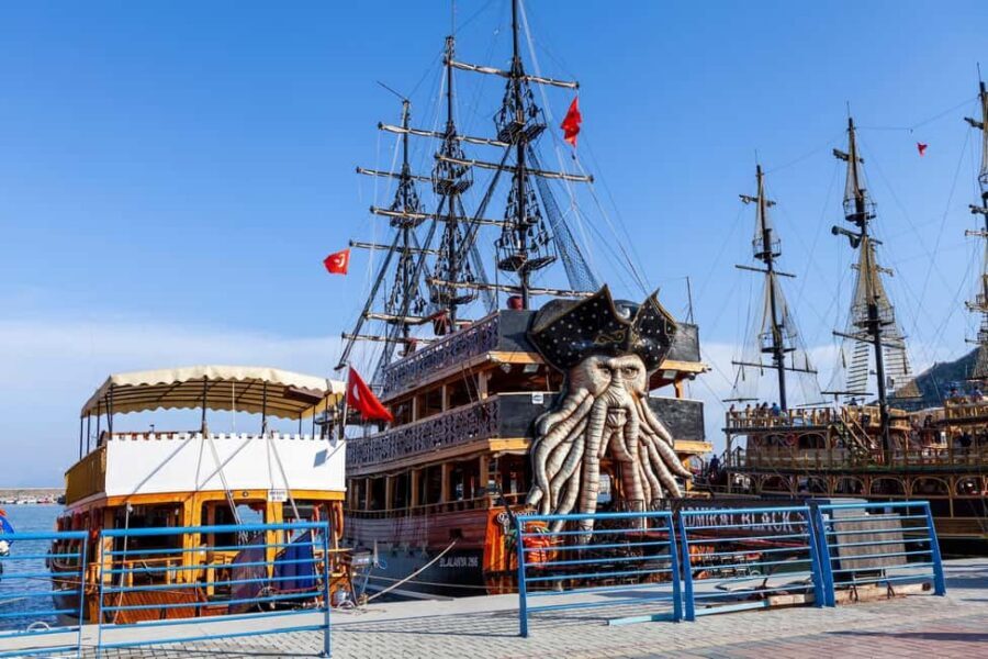 Alanya: Pirate Boat Trip with Lunch and Drinks - Why This Alanya Pirate Boat Trip Works for a Full Day