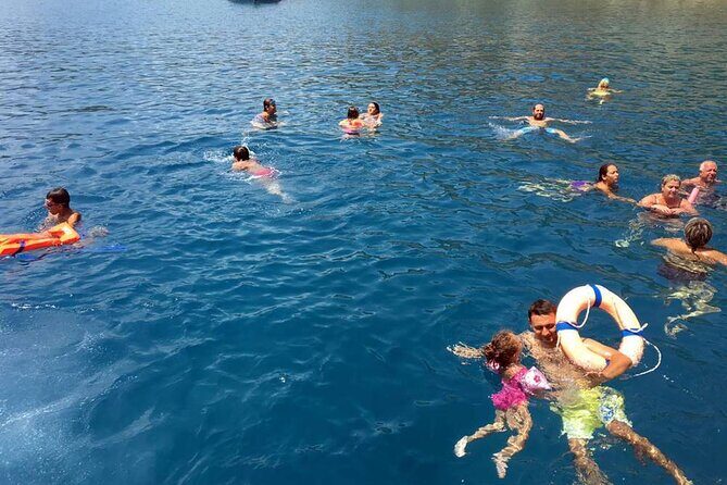 Alanya Pirate Boat Trip With Unlimited Drinks & Lunch - The itinerary in real life: how the day flows on the water