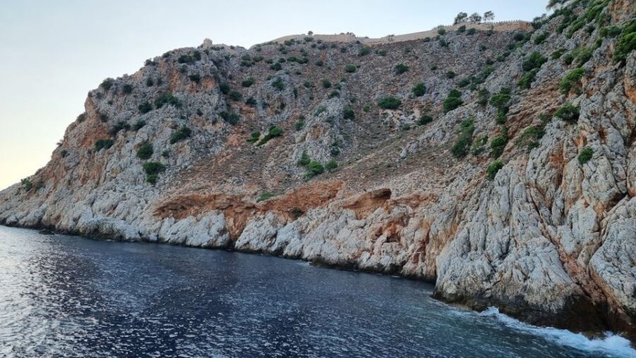 Alanya: Relax Boat Trip With Lunch & Swimming - Hotel pickup and the transfer: the one part to plan for