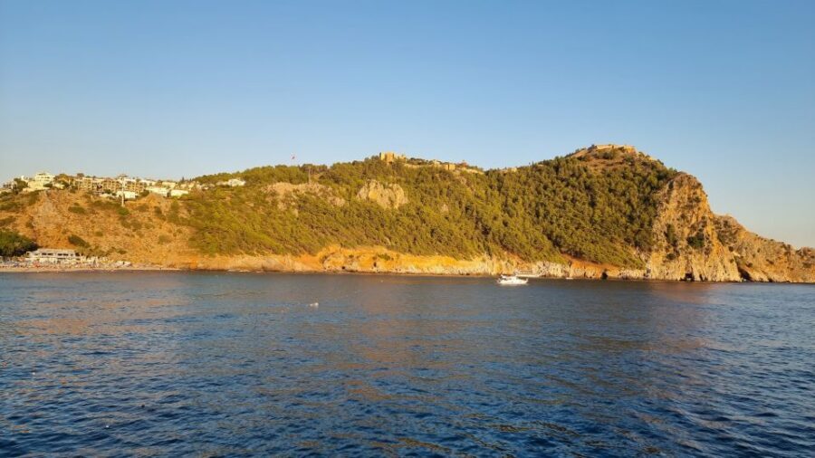 Alanya: Relax Boat Trip With Lunch & Swimming - Swim stop #2 at Kızıl Kule: views plus a simple water break