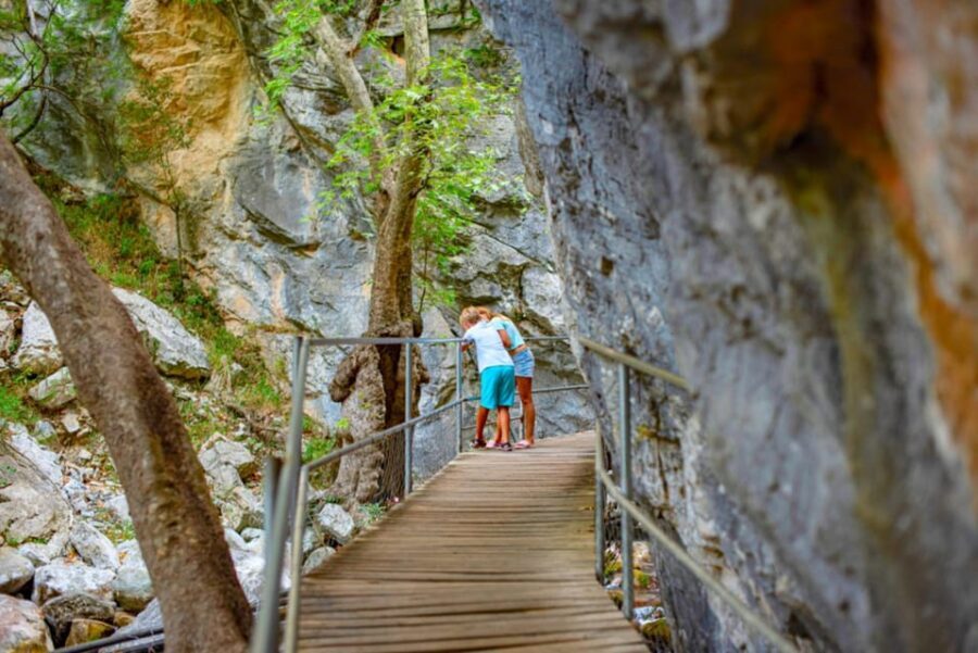 Alanya: Sapadere Canyon Walk & Dim Cave with Dim River Lunch - Group energy, guides, and the photographer factor