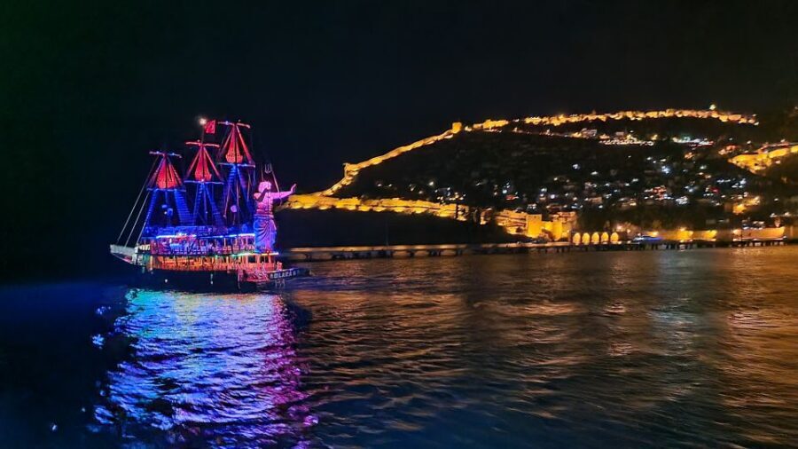Alanya: Sunset Cruise with Dinner - Caves and coastline views: what you can see from the water