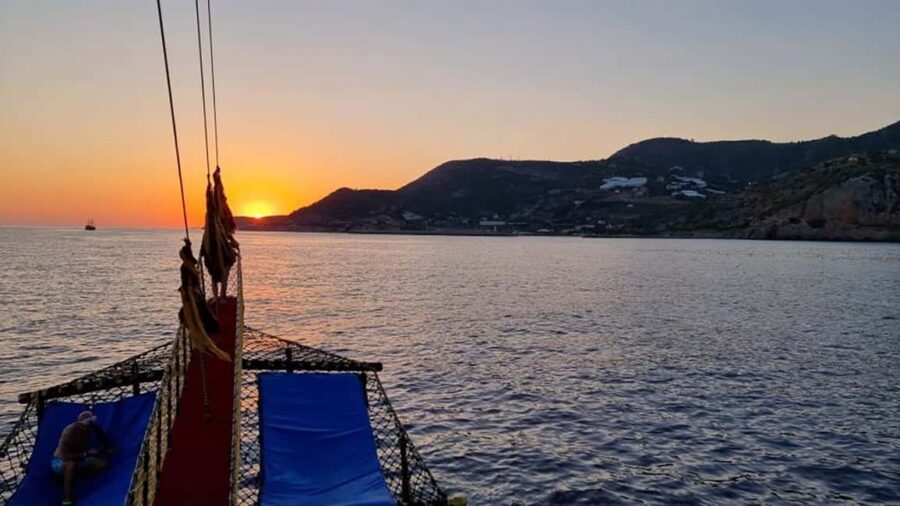Alanya: Sunset Cruise with Dinner and Foam Party - Should you book the Alanya Sunset Cruise with Dinner and Foam Party?