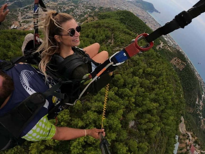 Alanya: Tandem Paragliding Experience with Video Option - UHD video and photos: how the presentation works and what to budget