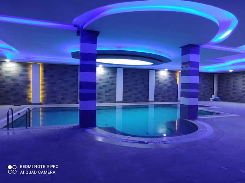 Alanya: Turkish Bath Experience with Massage and Wine Option - Inside the spa: sauna heat and the menthol room routine