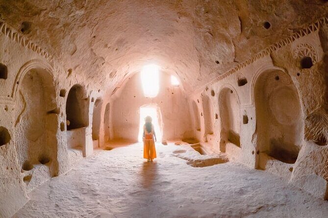 Antalya : 2 Days Cappadocia Tour w/ Option Cave Hotel Ballon Ride - The cave hotel option: worth it, but read the fine print