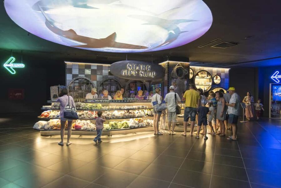 Antalya: Aquarium, Wax Museum, Snow World, Wild Park - Snow World and the Ice Museum: a real temperature change