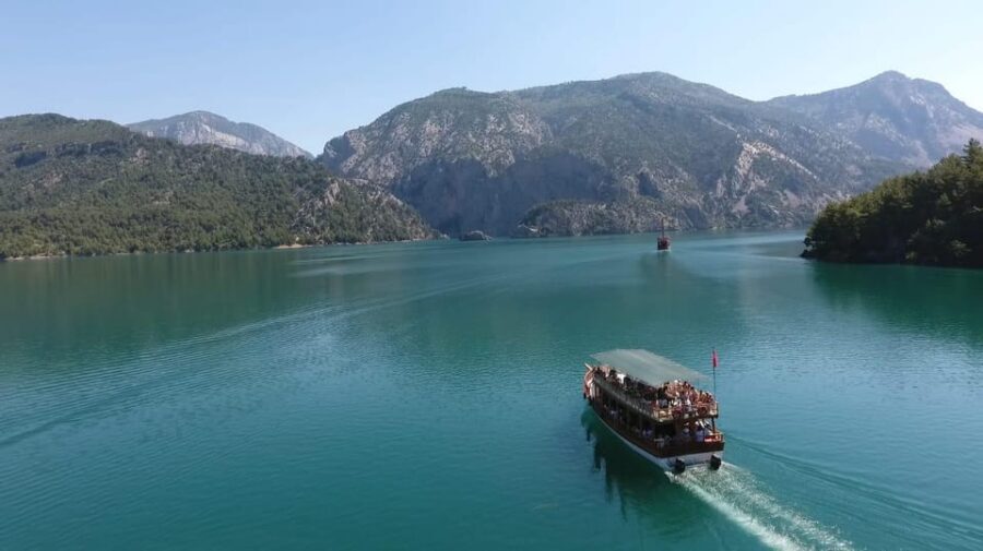 Antalya: Green Canyon Boat Trip with Lunch & Soft Drinks - Cruising Green Canyon: what you’ll see on the boat