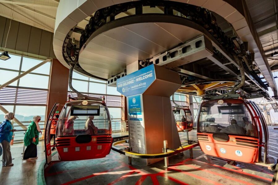 Antalya/Kemer: City Tour w/Olympos Cable Car, Boat & Lunch - Guide experience: why your day can feel smooth or chaotic