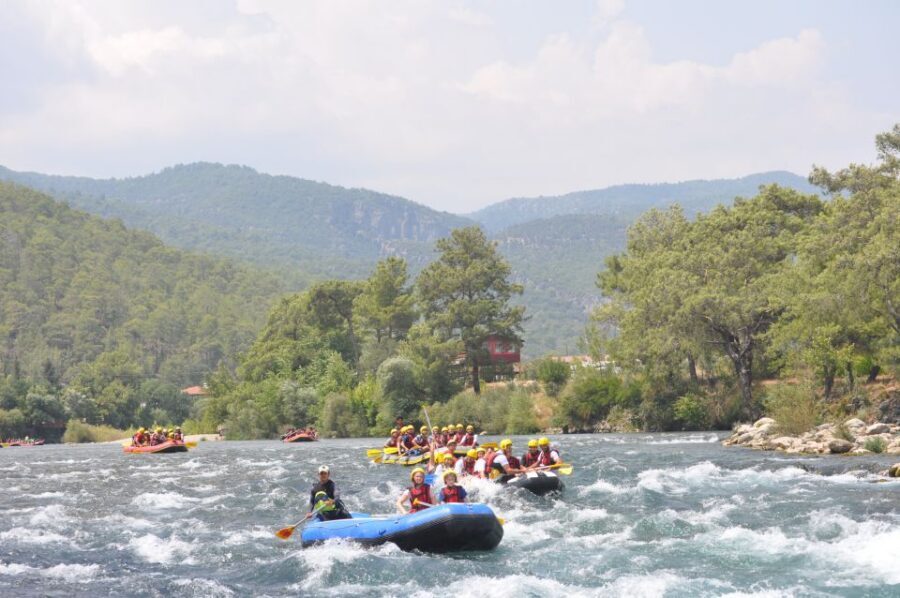Antalya/Kemer: Koprulu Canyon Whitewater Rafting with Lunch - The guides are the difference: what to look for on your raft