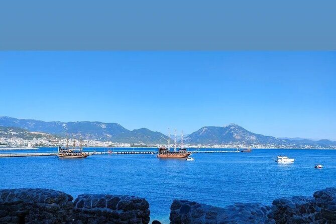 Antalya Old City Tour - Down to the marina: the steep steps are worth it