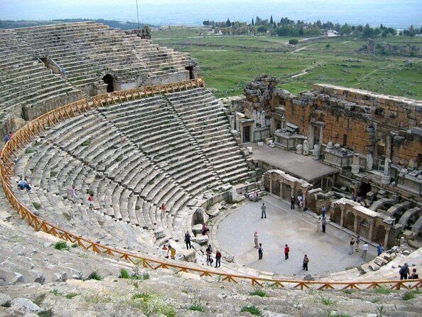 Antalya: Pamukkale & Hierapolis Tour with Lunch & Entrance - Pamukkale Thermal Pools: The Slow Part of a Busy Day
