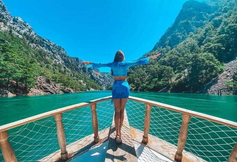 City of Side: Green Canyon Boat Trip w/Unlimited Soft Drinks - The morning drive to Oymapınar Dam (plus that ancient bridge)