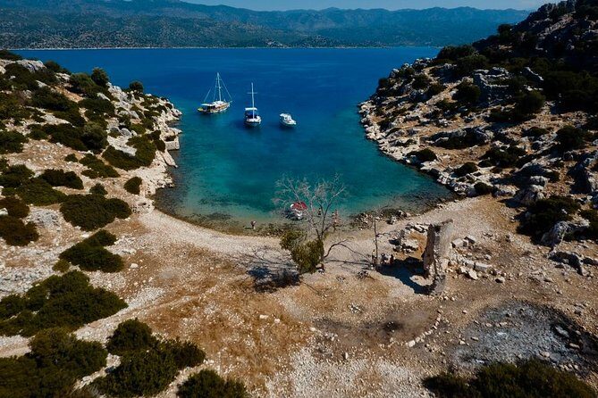 Deluxe Sunken City Boat Guided Tour From Kas - Castle of Simena stop: climb, ice cream, and a quick cultural break