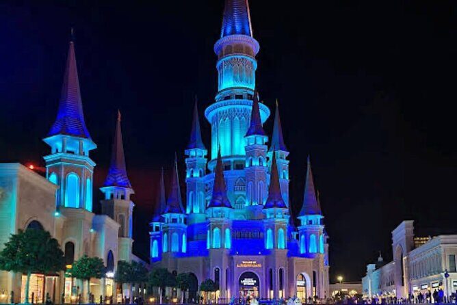 Free Night Show & Roundtrip Transfer Land of Legends Tour - Your Park Time: How the Night Show and Fountains Fit Together