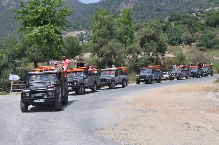 From Alanya: Jeep Safari Tour with Lunch at Dim River - Dim River National Park: where the day cools down (and people get wet)