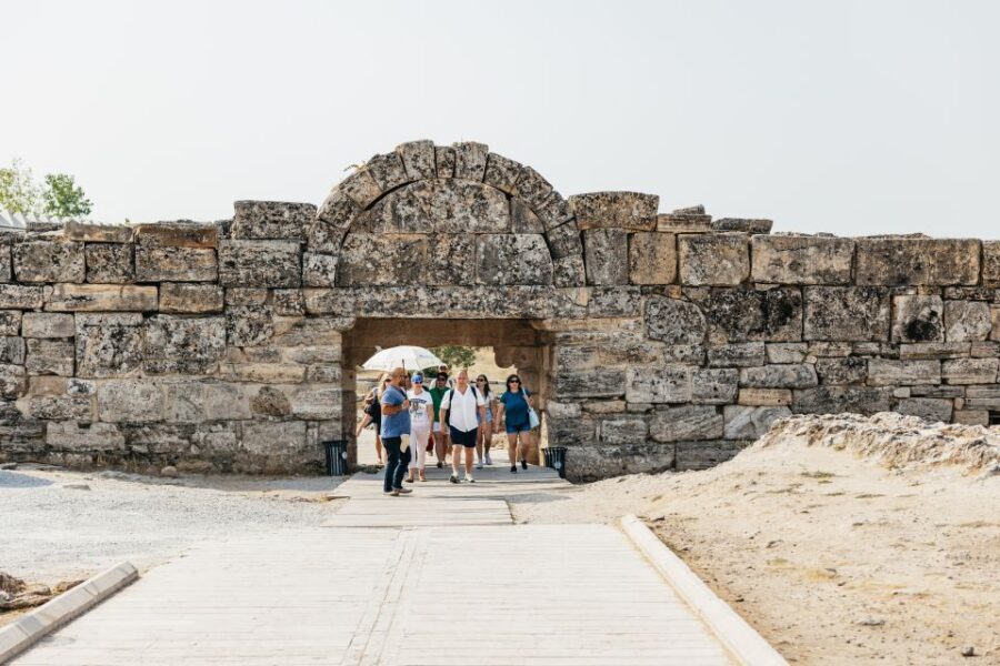 From Antalya/Kemer: Pamukkale and Hierapolis Tour with Lunch - Guides: what makes the experience feel worth it