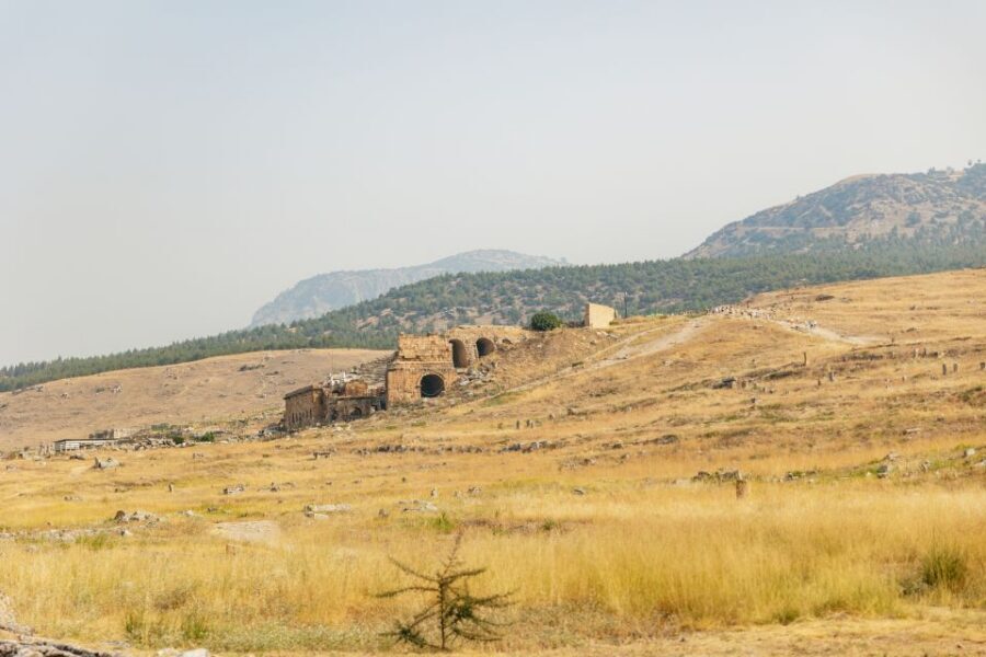 From Antalya/Kemer: Pamukkale and Hierapolis Tour with Lunch - Heat, walking shoes, and what to bring