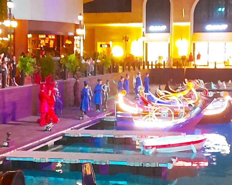 From city of Side Land of Legends Night Show - When the Show Is Different Than You Expect: Day-of-Week Variations and Viewing Reality