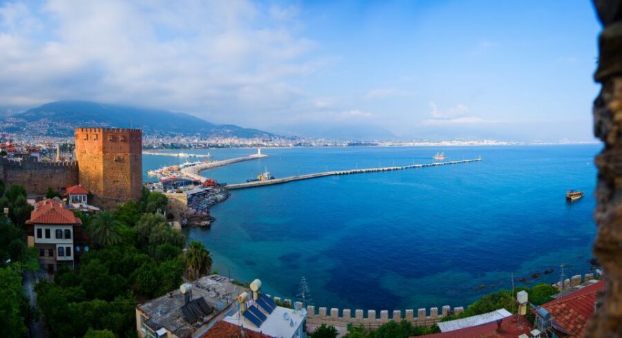 From Side: Alanya Tour with Lunch, Boat Trip, and Cable Car - Riding Alanya Teleferik to Alanya Castle: Views and Extra Entry Fees