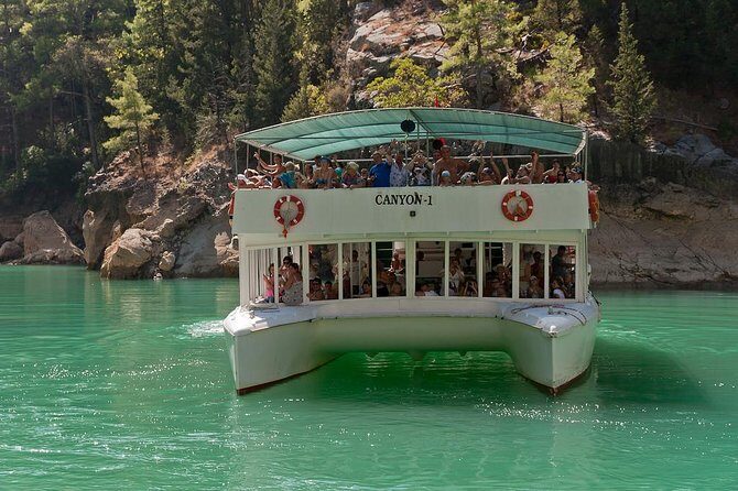 Green Canyon Boat Trip and Bus Safari Tour w/Lunch - Getting on the bus: pickup, timing, and how the day stays moving