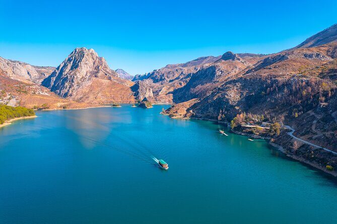Green Canyon Boat Trip with Lunch and Unlimited Drinks - Green Lake lunch: meatballs, chicken, or fish plus unlimited drinks