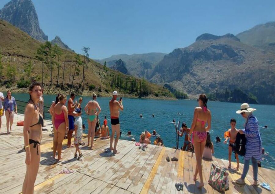 Green Canyon: Boot Tour with Lunch, Soft Drinks, & Transfer - Manavgat Stop: Photos, Guided Time, and the Lunch Setup