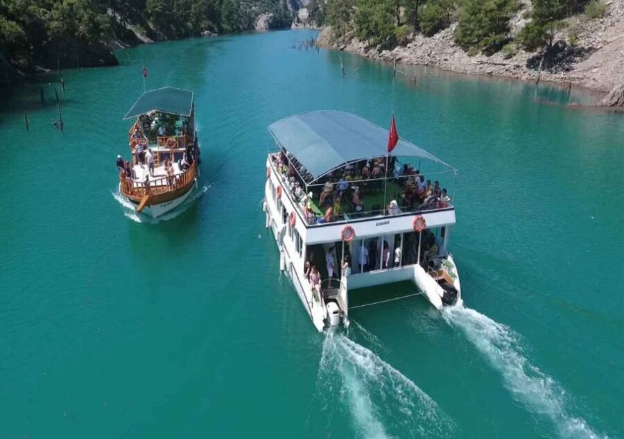 Green Canyon: Boot Tour with Lunch, Soft Drinks, & Transfer - Boat Cruise Day: The Flow of Water, Music, and Fishing Time