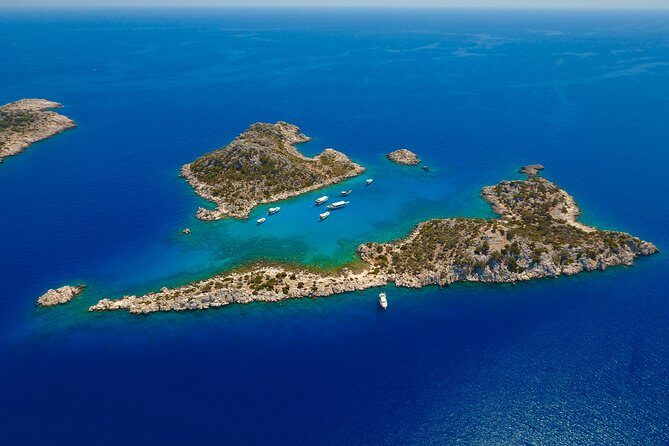Kas: Kekova Island Sunken City & Historical Sites Boat Tour - Getting on board in Kaş: meeting point and what the boat setup means