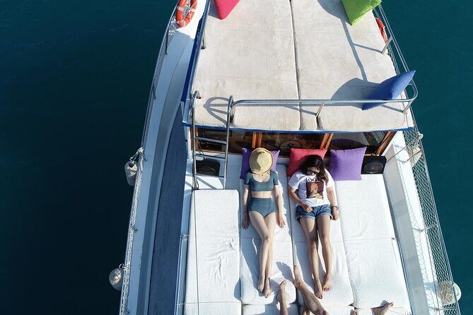 Kekova Private Full-Day Boat Trip - Aşırlı Island lunch stop: where the meal becomes the moment