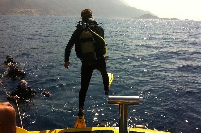 Kemer Scuba Diving Experience: Two Dives with Lunch - The boat trip to Kemer water: what the day feels like