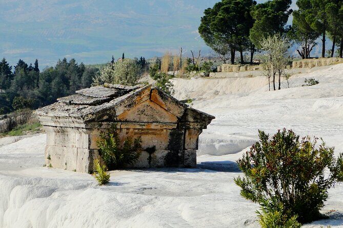 Pamukkale and Hierapolis Full-day Guided Tour from Alanya - Who this Pamukkale and Hierapolis tour is best for