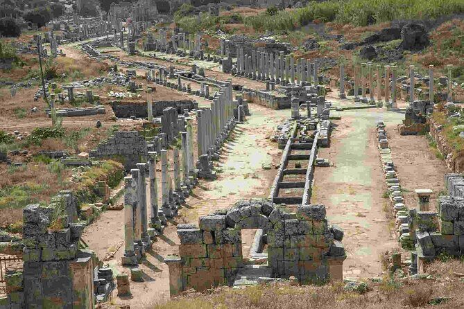 Perge Aspendos Aquaduct Side with Waterfall - Side Antik Kenti: trading power on a small peninsula