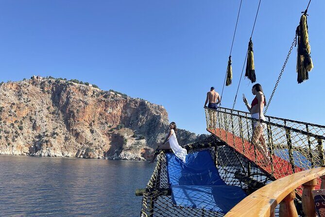 Pirate Boat Tour in Alanya: A Relaxing Day Out with Lunch - Entering the Day: Value, Vibe, and What You’re Really Buying