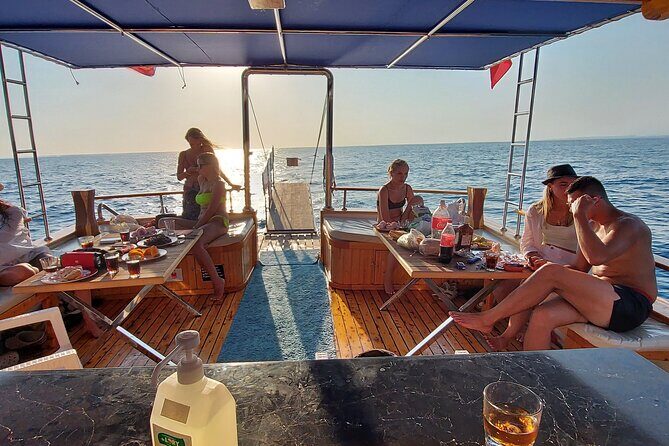 Private Boat Tour İn Side - Side from the sea: the opening views before the swims