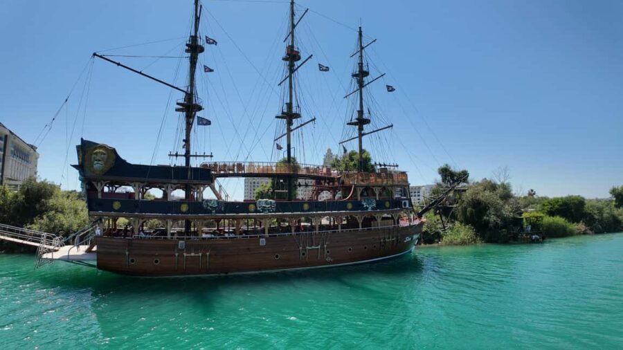 River Cruise Tour Lunch Soft Drinks Foam Party Caretta Swim - Bosphorus start: first swim and a scenic cruise into the day