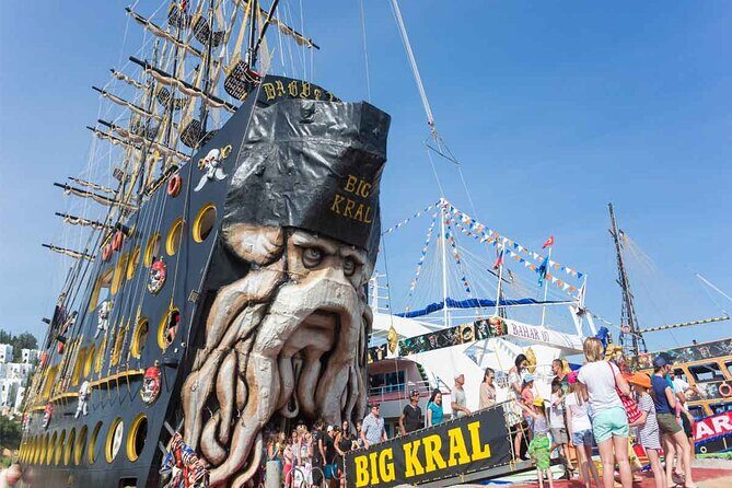 Side-Alanya: Pirate Yacht Tour (Legend Big Kral) with Lunch-Drink - Getting aboard the Legend Big Kral: stairs, space, and family practicality