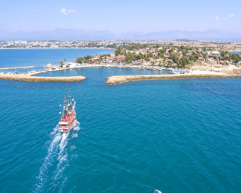 Side: Blue Lagoon Boat Trip with Swimming & Sunbathing - Side to the Sea: Pickup at ~9:00 and a Smooth Harbor Departure