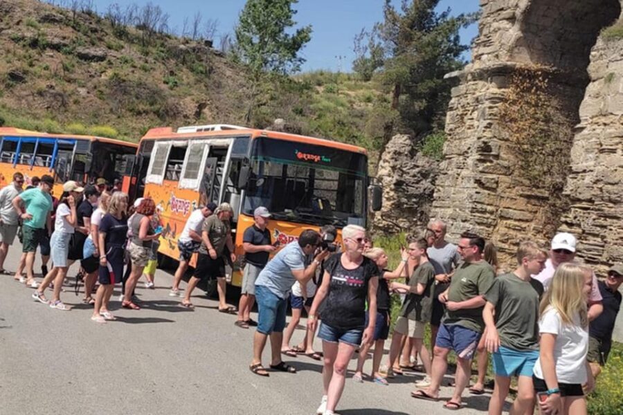Side: Cabrio Bus and Boat Tour (Combined Mix Tour) - Key moments that make this tour worth your time
