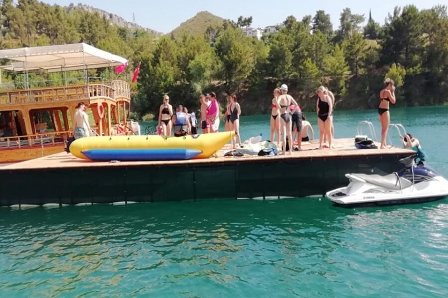Side: Cabrio Bus and Boat Tour (Combined Mix Tour) - Price and value: what $28 really buys you on this day